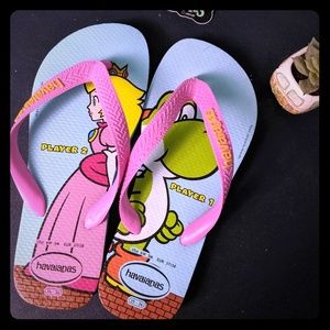 Princes peach and Yoshi havaianas